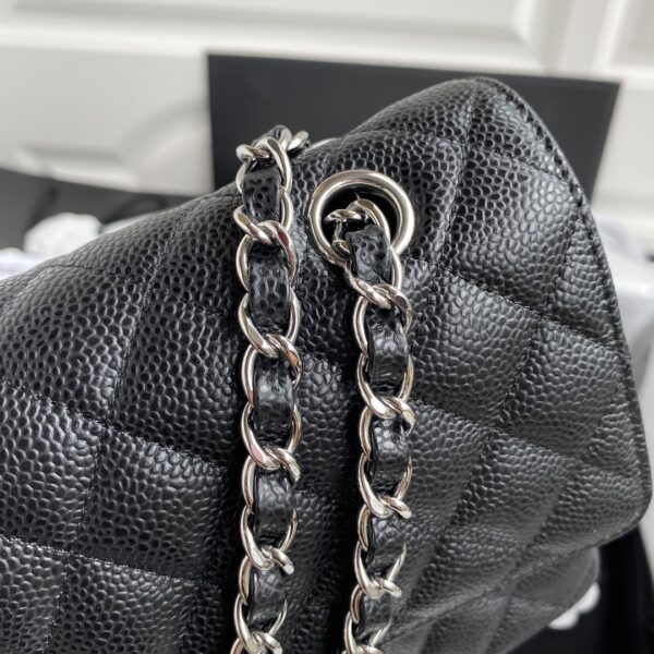 Classic Flap Bag A01112 CHANEL