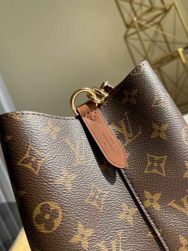 LV NEONOE MM M44887 LOUIS VUITTON