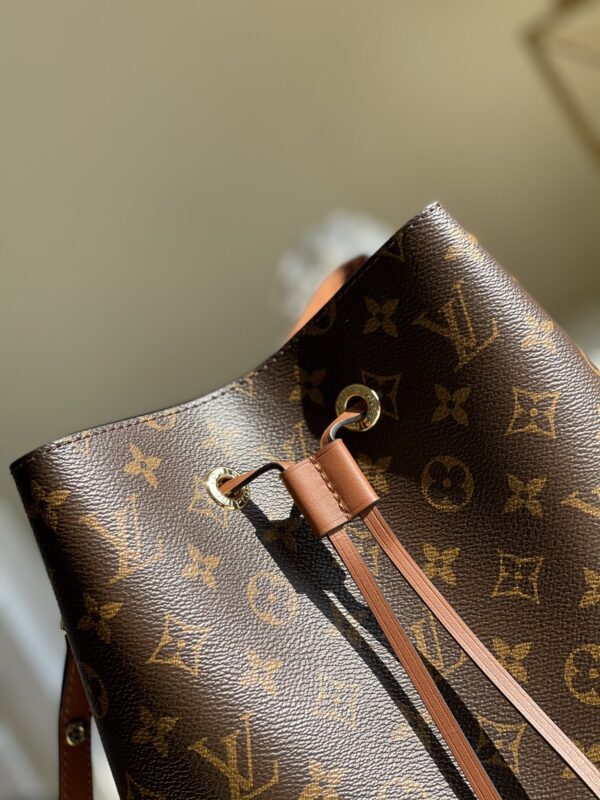 LV NEONOE MM M44887 LOUIS VUITTON